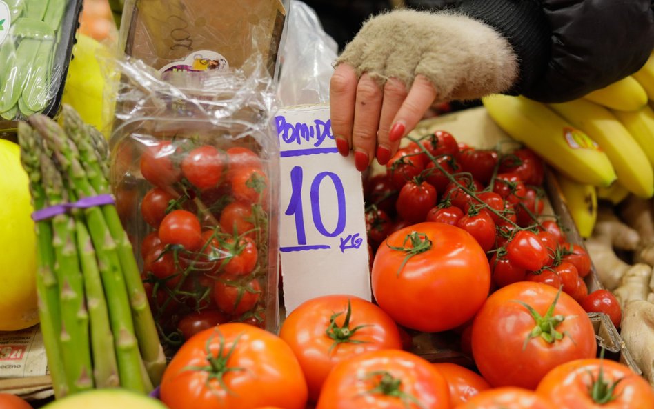 Komisja Europejska ma dla Polski prezent pod choinkę: zerowy VAT na żywność