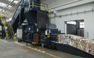 W sortowni można odzyskać papier z odpadów komunalnych, o ile wcześniej nie został zabrudzony przez 