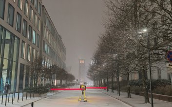 Widok z Chmielnej w kierunku Wojskowych Zakładów Kartograficznych