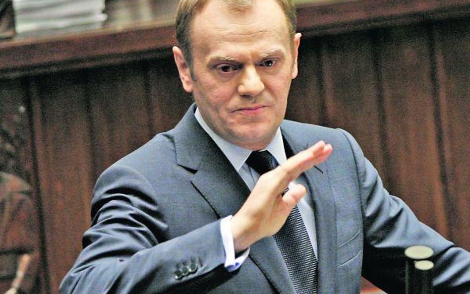 Premier Donald Tusk zasygnalizował, że rząd nie będzie traktował wstąpienia do strefy euro jako prio