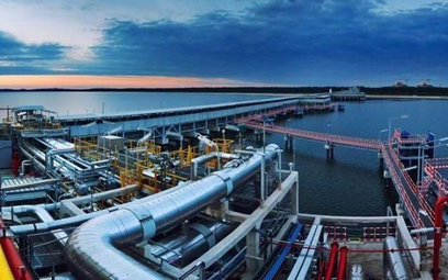 Przedstawiciele Polskiego LNG, firmy zależnej od Gaz-Systemu, podpisali protokół odbioru do użytkowa