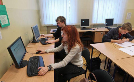 Szykowani do emigracji. Za publiczne pieniądze
