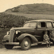Chevrolet z warszawskiej montowni z 1937 roku. Auto ma stołeczną rejestrację