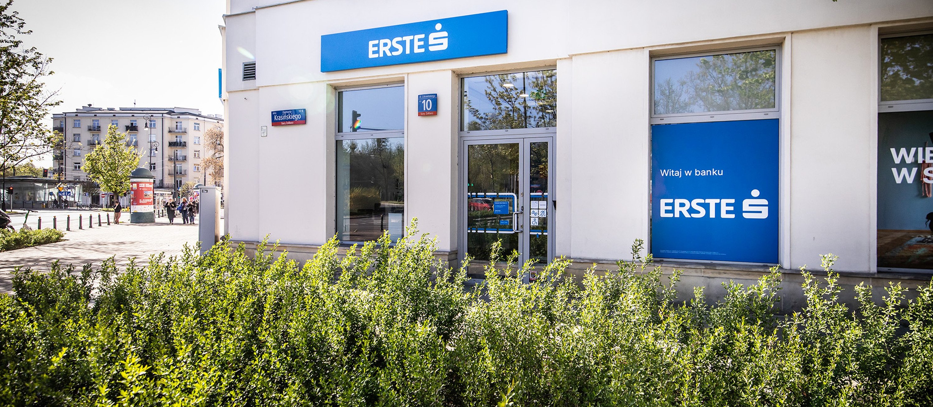 Santander has turned into Erste BP. Now it is launching a fresh  offer