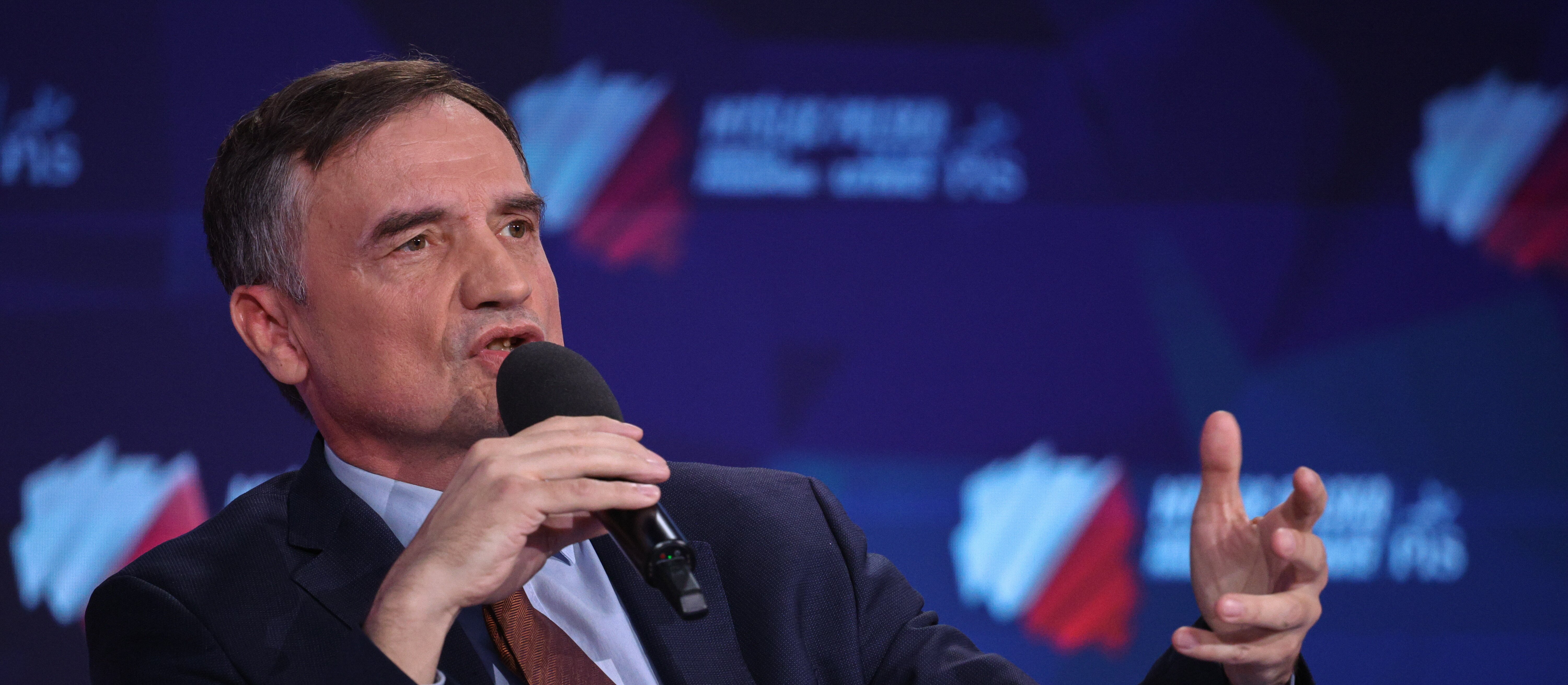 Michał Szułdrzyński: Niedoszłe męczeństwo Smerfa Ważniaka. Budapeszt znów zaszkodzi PiS