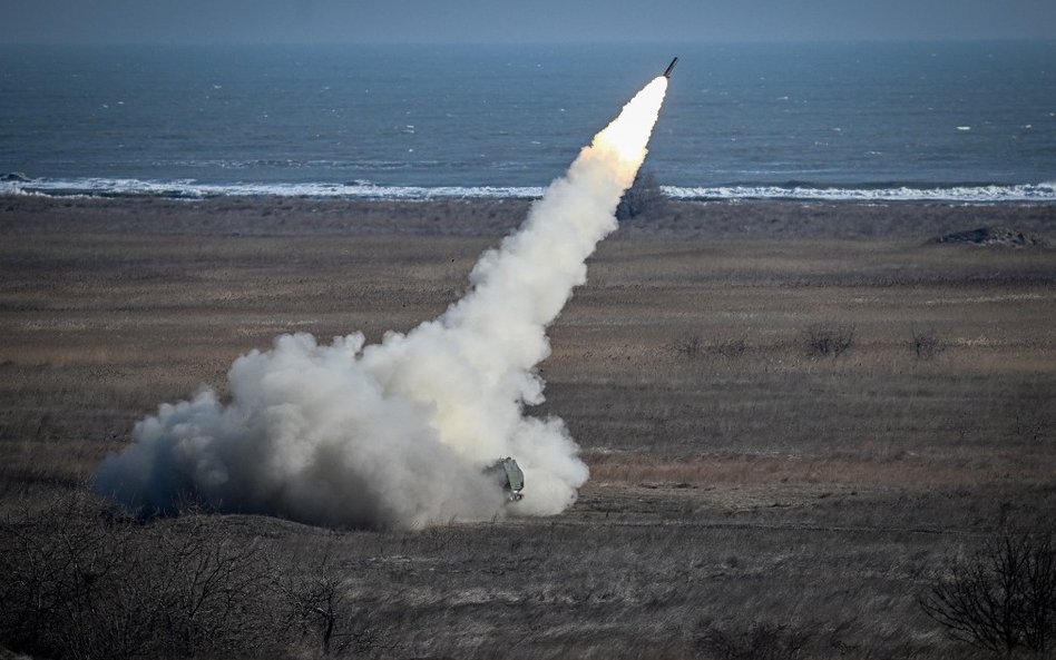 Ukraińcy sami nie decydują o użyciu HIMARS-ów. Szczegółowe współrzędne podają Amerykanie