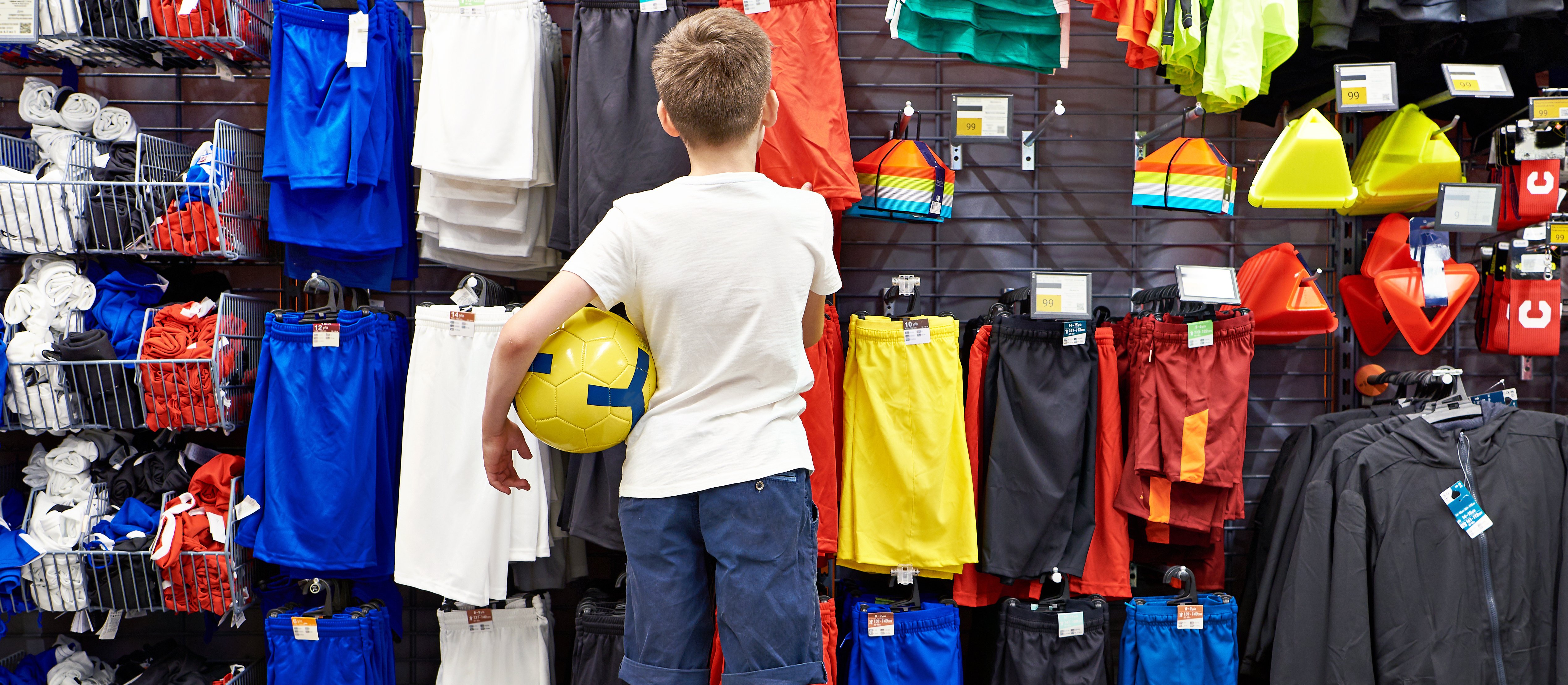 Powroty do szkół i biur napędziły sprzedaż detaliczną. Konsumpcja w Polsce ma się dobrze