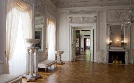 Pałac w Nieborowie, sala biała