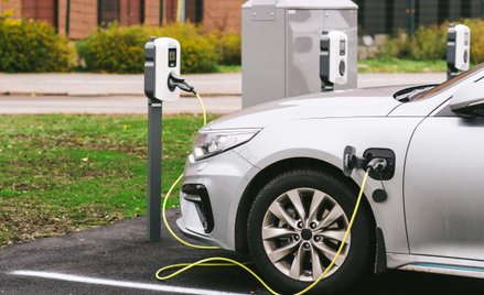 Na koniec września zarejestrowanych było w Polsce 57,3 tys. elektrycznych aut osobowych, dostawczych