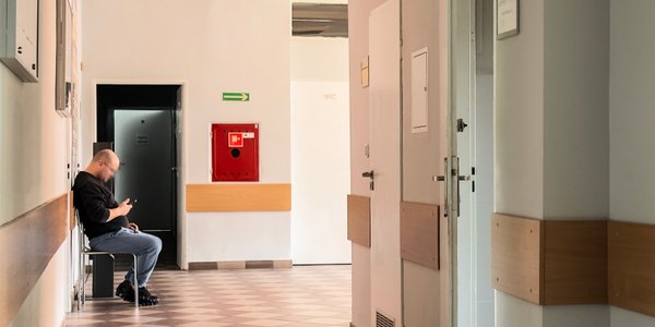 Od 1 lipca 2026 NFZ wstrzyma płatności za niezarejestrowane świadczenia