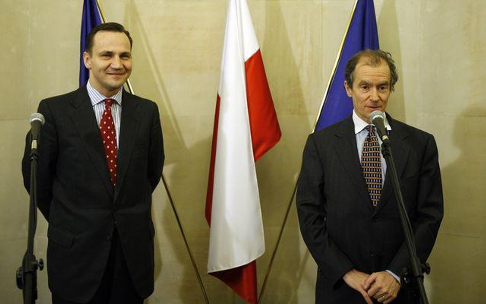 Radosław Sikorski (z lewej) i Daniel Fried