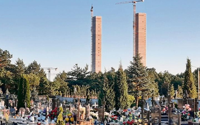 Dwie betonowe wieże (pylony) na placu budowy bloku węglowego w Elektrowni Ostrołęka zostaną zlikwido