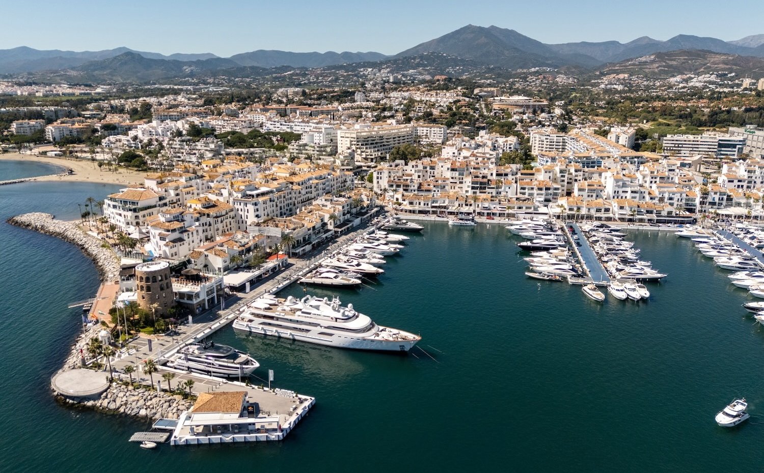 Polacy wciąż chętnie kupują nieruchomości w Hiszpanii – znamy dane za II kwartał