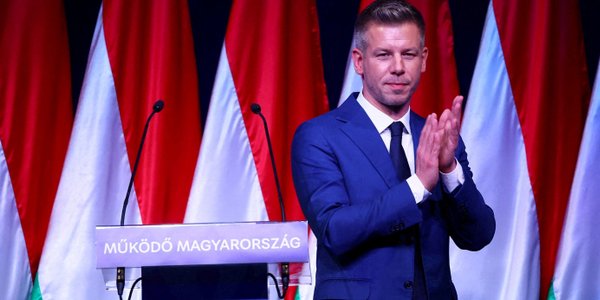 Viktor Orbán żegna się z władzą. Europa wysyła gratulacje Péterowi Magyarowi