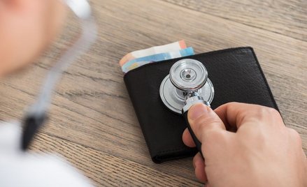 Lekarze orzecznicy ZUS nie chcą ujawniać majątków i grożą porzuceniem pracy