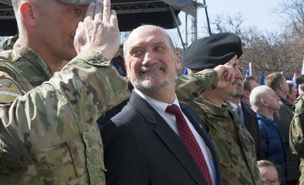 "Zapytaj Macierewicza". Były minister poprowadzi program w TV