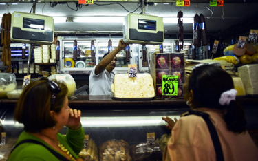 Żywność na kartki, pieniądze bez wartości, gigantyczna inflacja. Jaki to kraj? Wenezuela