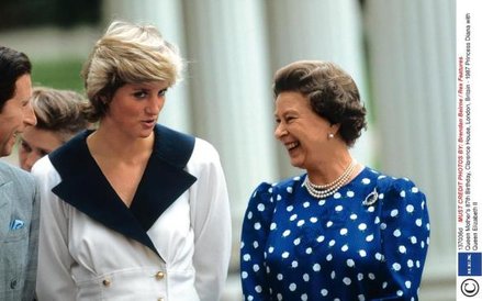 1987 r. Z księżną Dianą na urodzinach Królowej Matki, Clarence House, Londyn.