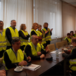 Min. Zalewska odmawia rozmów. Zbyt liczna delegacja