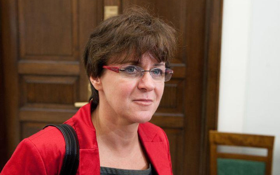 Sondaż: poparcie dla partii Kluzik-Rostkowskiej