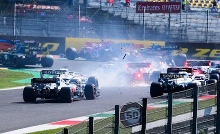 Formuła 1: Zwycięstwo Lewisa Hamiltona. Wyścig dwukrotnie przerywano