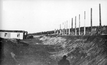 Ślady zbrodni Niemców w obozie Gross-Rosen