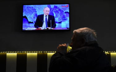 Kreml dotuje państwową telewizję, widzowie uciekają