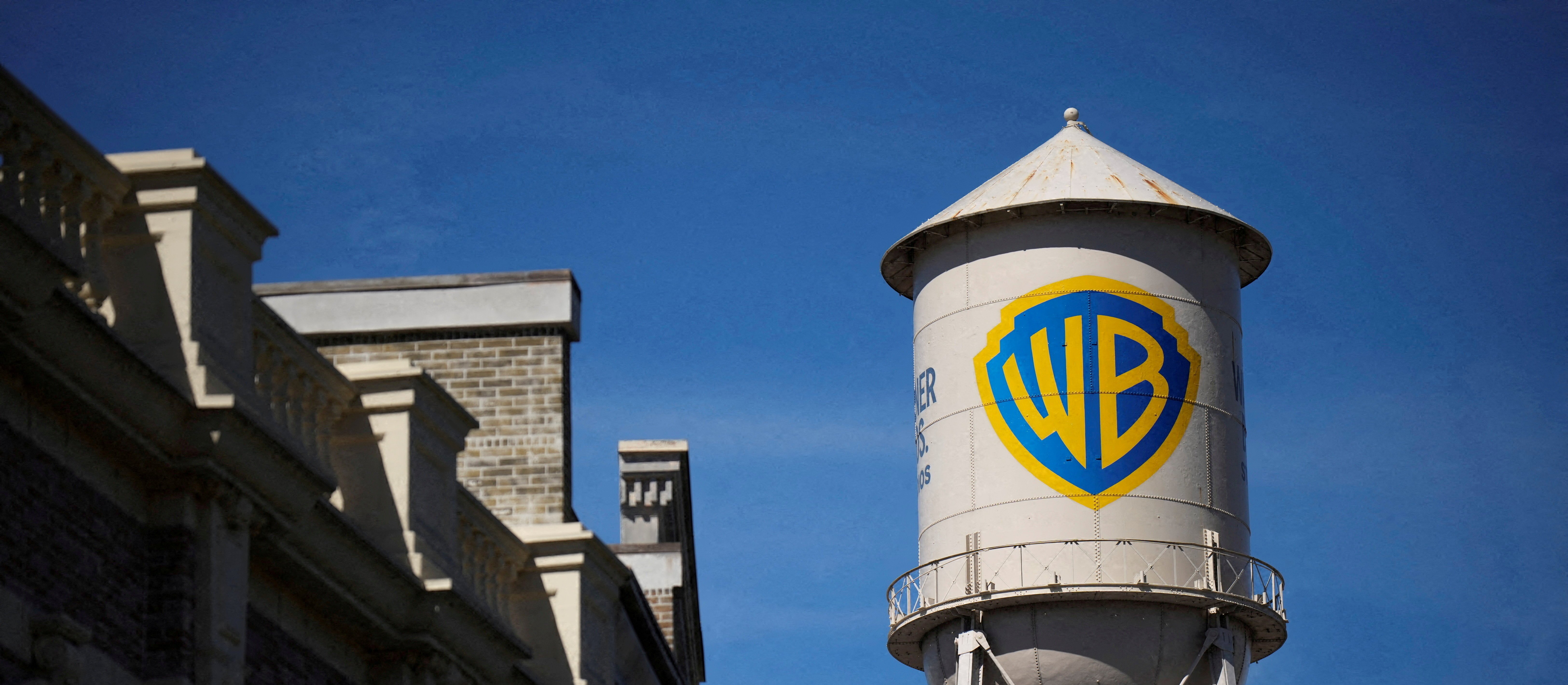 Sąd wydłuża blokadę fuzji Paramountu i Warner Bros. Discovery