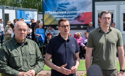 Premier Mateusz Morawiecki, wicepremier Jacek Sasin i minister rozwoju gmin i terytoriów Ukrainy Ołe