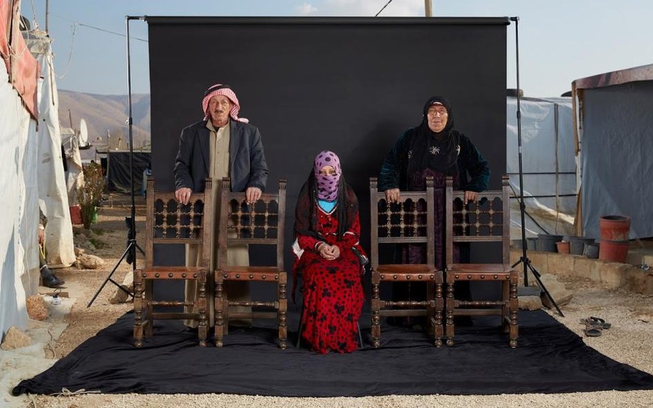 Dario Mitidieri, Lost Family Portraits, Wystawa Displaced