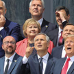 Na zdjęciu przywódcy NATO podczas szczytu. W pierwszym rzędzie od lewej: kanclerz Niemiec Angela Mer