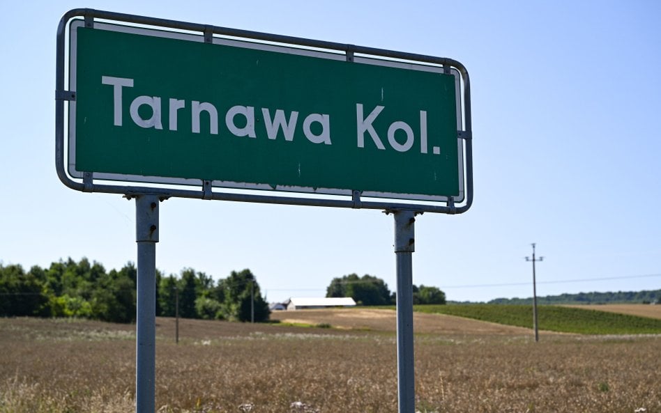 Rosyjska rakieta spadła na polu w pobliżu miejscowości Tarnawa-Kolonia