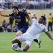 Jude Bellingham i Khvicha Kvaratskhelia w meczu Paris Saint-German kontra Real Madrid w New Jersey