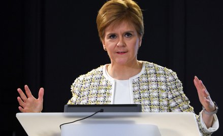 Szkocja i Walia od piątku zamykają szkoły