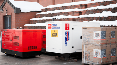 Z Warszawy do stolicy Ukrainy wyruszył transport 90 agregatów prądotwórczych.