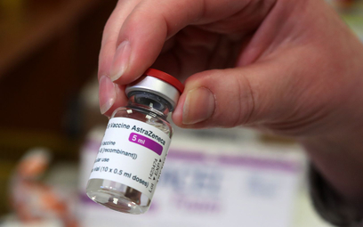 Koronawirus: Wielka Brytania ograniczy stosowanie szczepionki AstraZeneka?