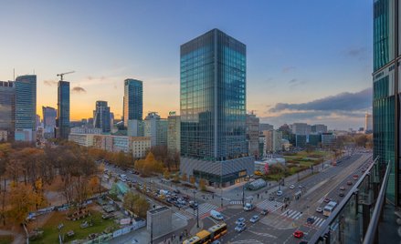 Warszawski biurowiec Central Point został w 2026 r. kupiony przez spółkę Lewandpol, której właścicie