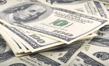 Dolar przy tegorocznych minimach