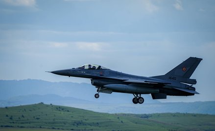 Myśliwiec F-16 rumuńskich sił powietrznych