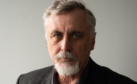 PROF. DR HAB. TADEUSZ PIEŃKOWSKI RADOMSKIE CENTRUM ONKOLOGII: Droga od zdiagnozowania do leczenia je