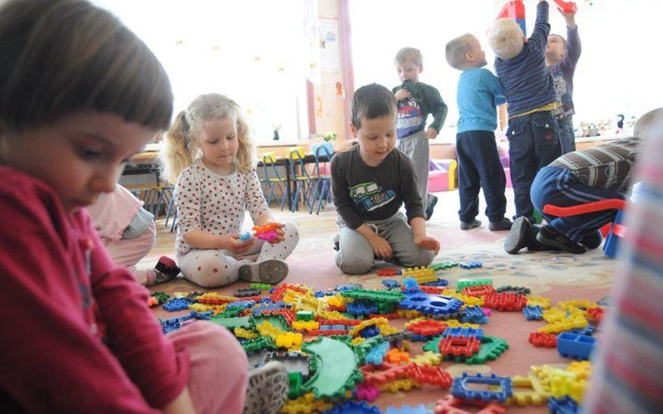 Wojewoda unieważnia uchwały dotyczące opłat za przedszkola