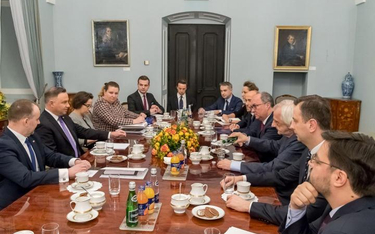 Prezydent Andrzej Duda przyjął w środę w Pałacu Prezydenckim przedstawicieli klubów i kół parlamenta