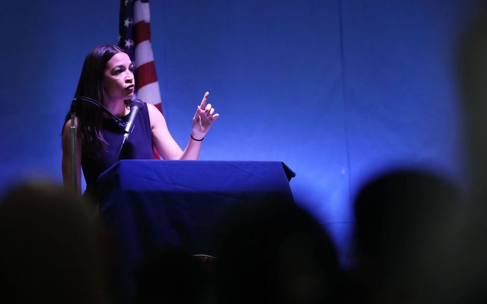 USA: Policjant pisał, że Ocasio-Cortez należy zastrzelić