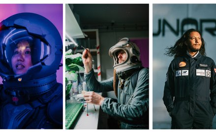 Nepalscy artyści Amazumi i Amrit Karki oraz autor projektu Jan Świerkowski