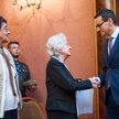 Mateusz Morawiecki spotkał się ze Sprawiedliwymi wśród Narodów Świata.