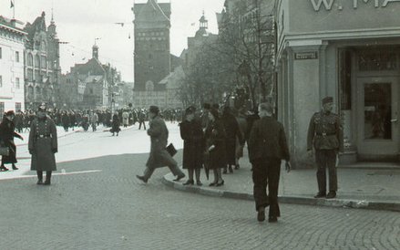 Okładka książki "Gdańsk przed burzą".