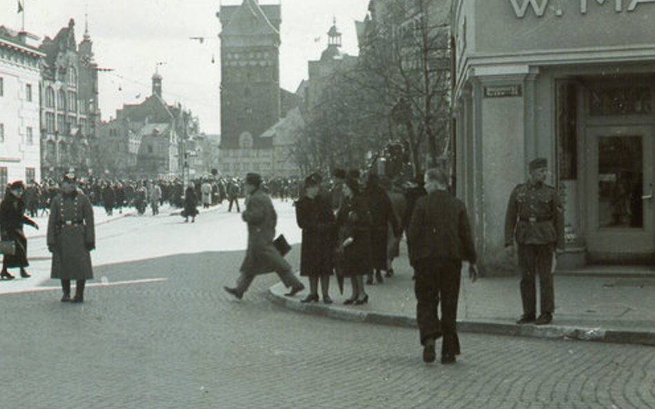 Okładka książki "Gdańsk przed burzą".