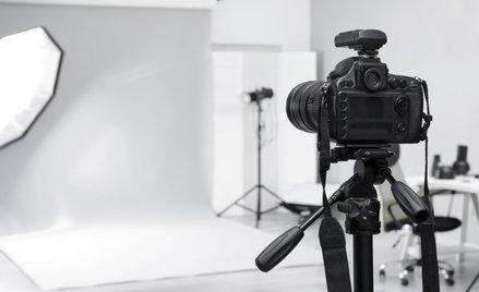 Sonia Szóstak ma 34 lata, na co dzień mieszka i pracuje w Paryżu.