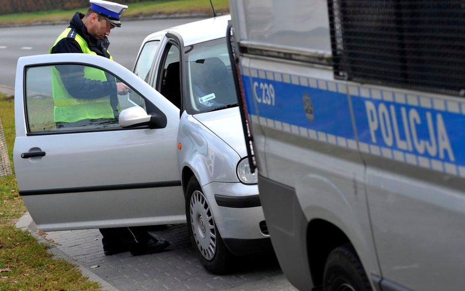 Kierowca stawiał się drogówce, sąd uwierzył policji