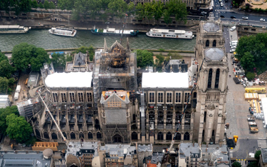 Francja: Miliarderzy obiecywali wpłaty. Notre Dame bez pieniędzy
